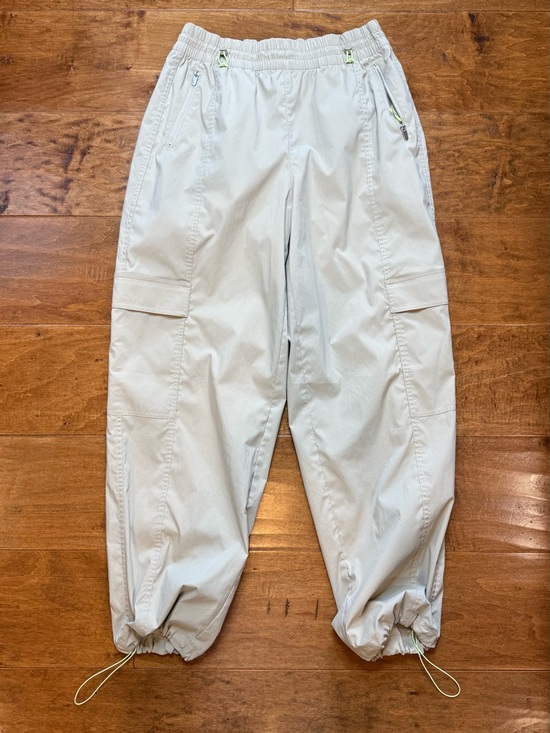Athleta Pants - Athleta Cargo Pants Beige Nylon Joggers Neon Toggle Adjustable Hem S